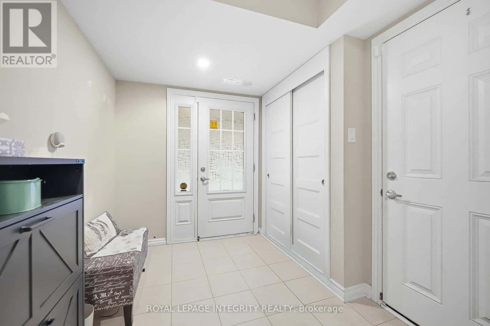 322 CITRINE STREET — Ottawa, Ontario - Photo 3 of 24