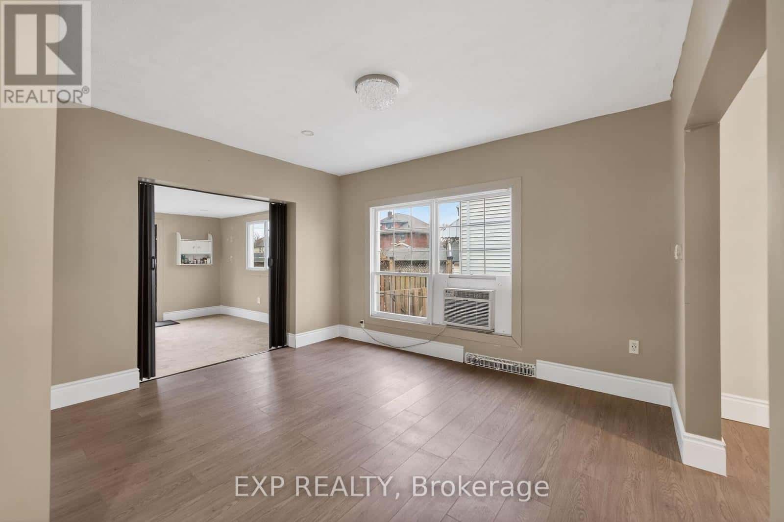 4576 FOURTH AVENUE — Niagara Falls (Cherrywood), Ontario - Photo 5 of 45