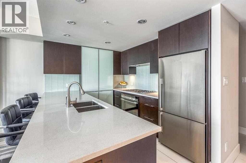 1005, 1111 10 Street SW — Calgary, Alberta - Photo 2 of 39