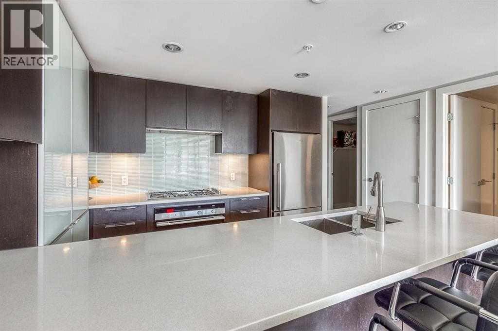 1005, 1111 10 Street SW — Calgary, Alberta - Photo 4 of 39