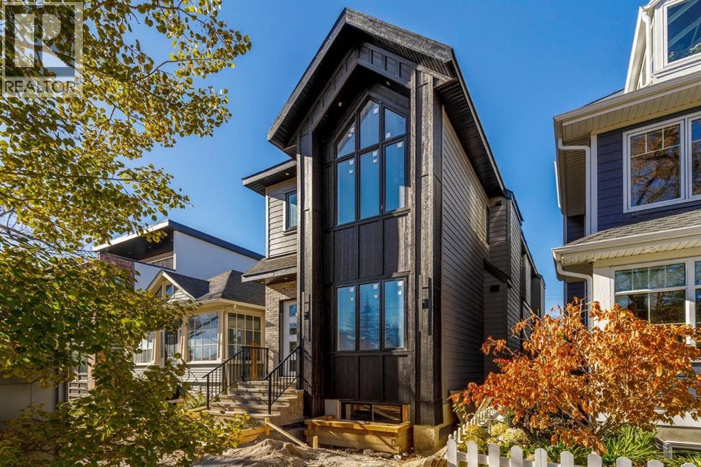 727 15 Street NW — Calgary, Alberta - Main photo