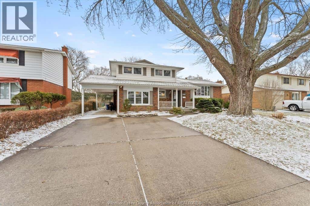 3640 AVONDALE — Windsor, Ontario - Photo 4 of 50