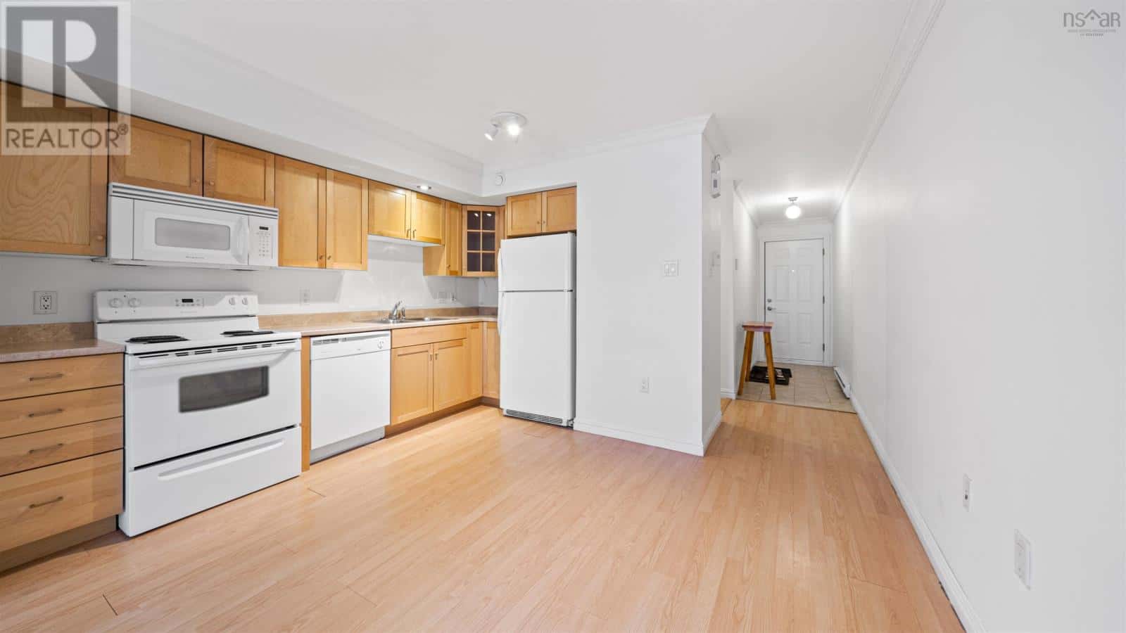 101 52 Irishtown Road — Dartmouth, Nova Scotia - Photo 3 of 29