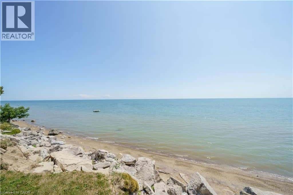 751 LAKESHORE Road — Selkirk, Ontario - Photo 5 of 50