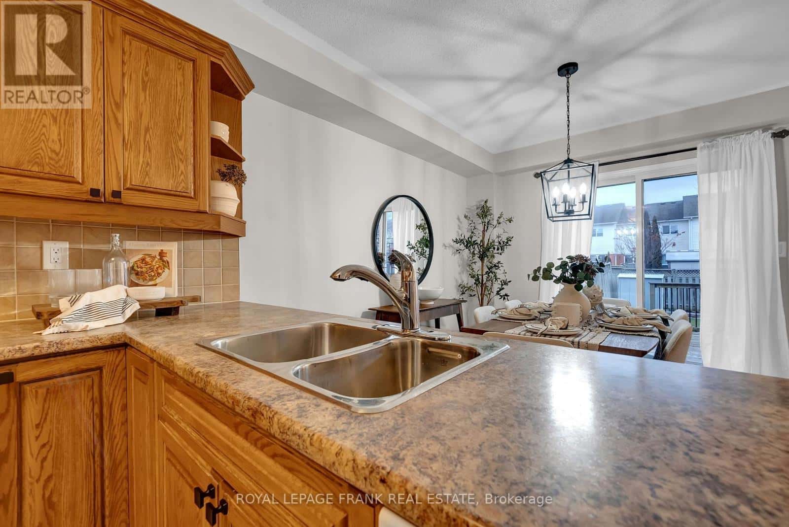 146 WILKINS CRESCENT — Clarington (Courtice), Ontario - Photo 4 of 25