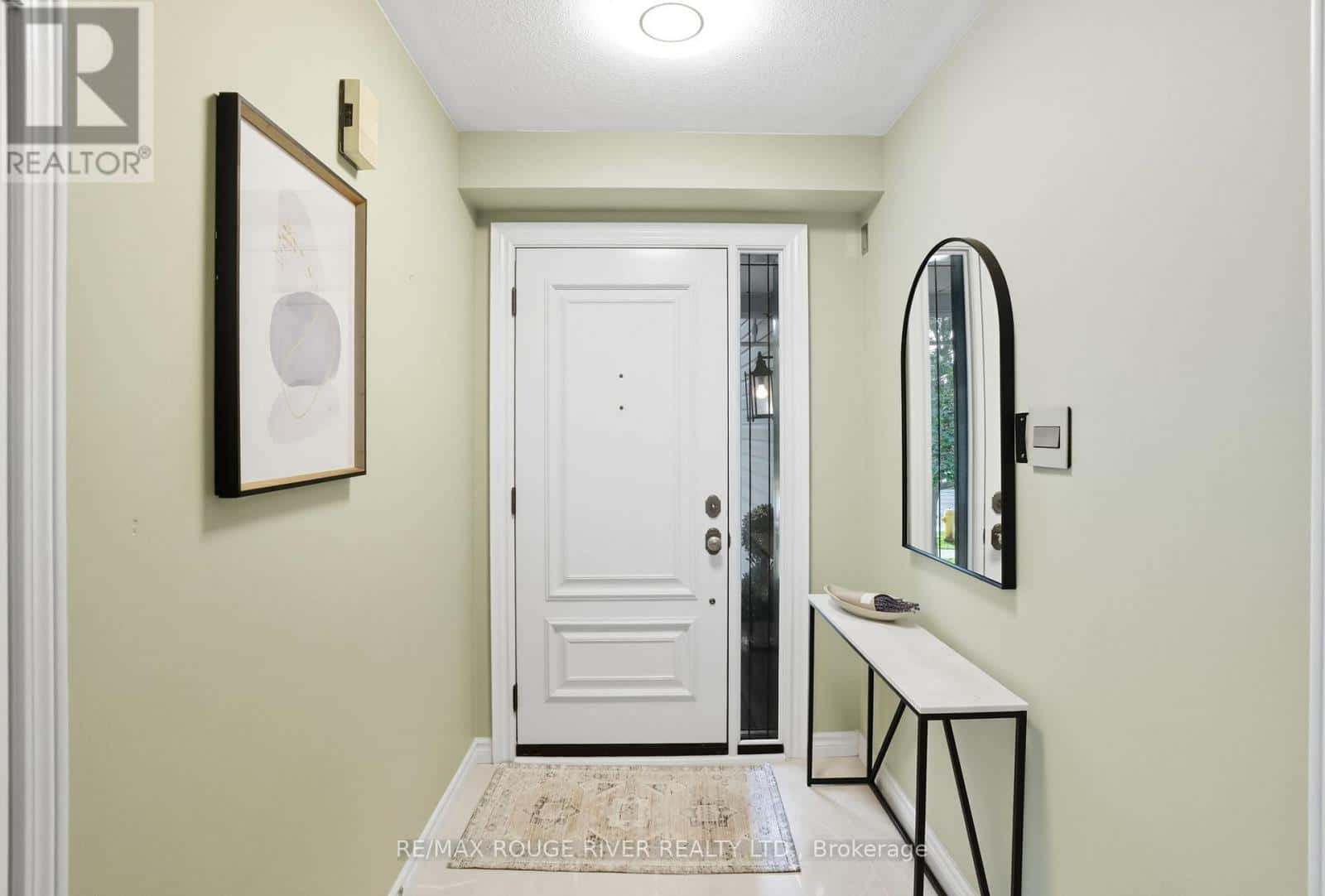 79 WATFORD STREET — Whitby (Brooklin), Ontario - Photo 2 of 50