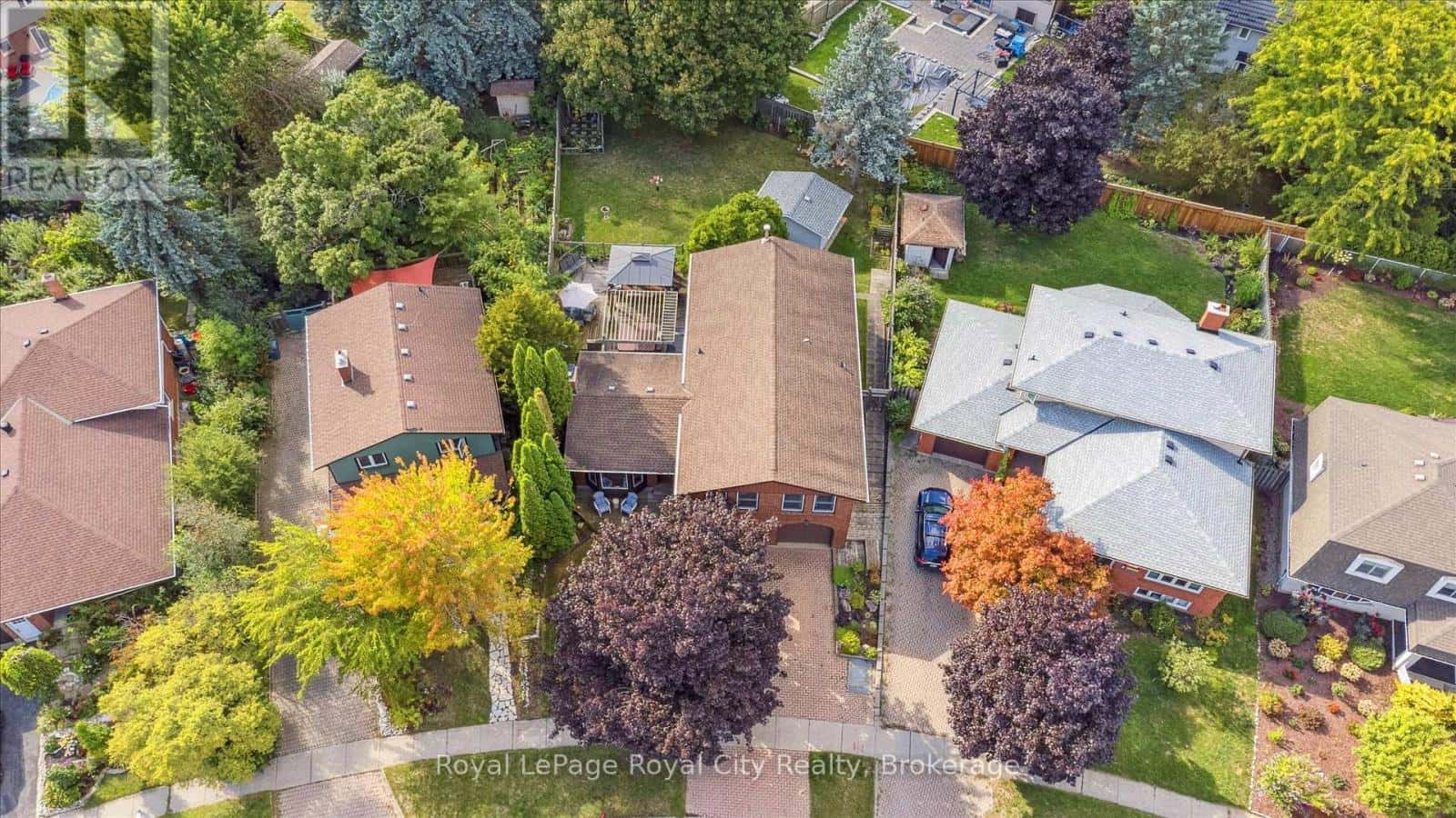 28 WIMBLEDON ROAD — Guelph (Willow West/Sugarbush/West Acres), Ontario - Photo 2 of 36