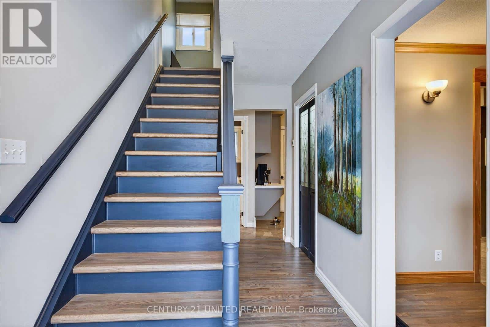 965 HIAWATHA LINE — Otonabee-South Monaghan, Ontario - Photo 5 of 49