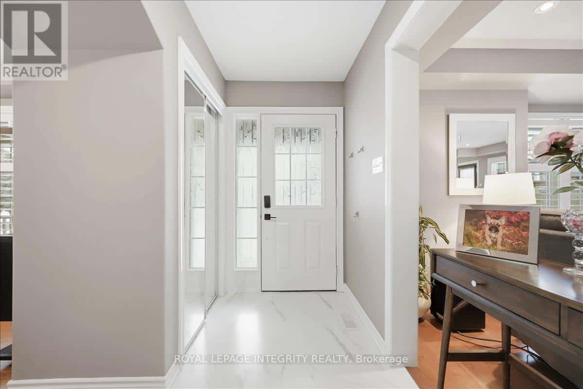 600 CALLA LILY TERRACE — Ottawa, Ontario - Photo 4 of 38