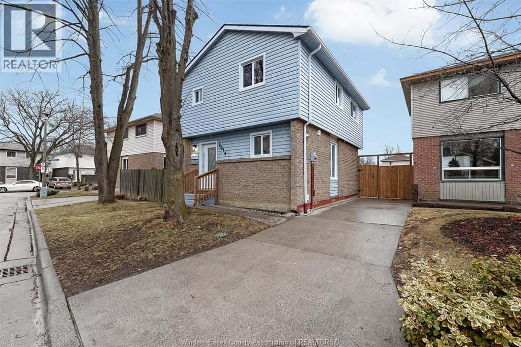 9014 COPPERFIELD COURT — Windsor, Ontario - Photo 2 of 25