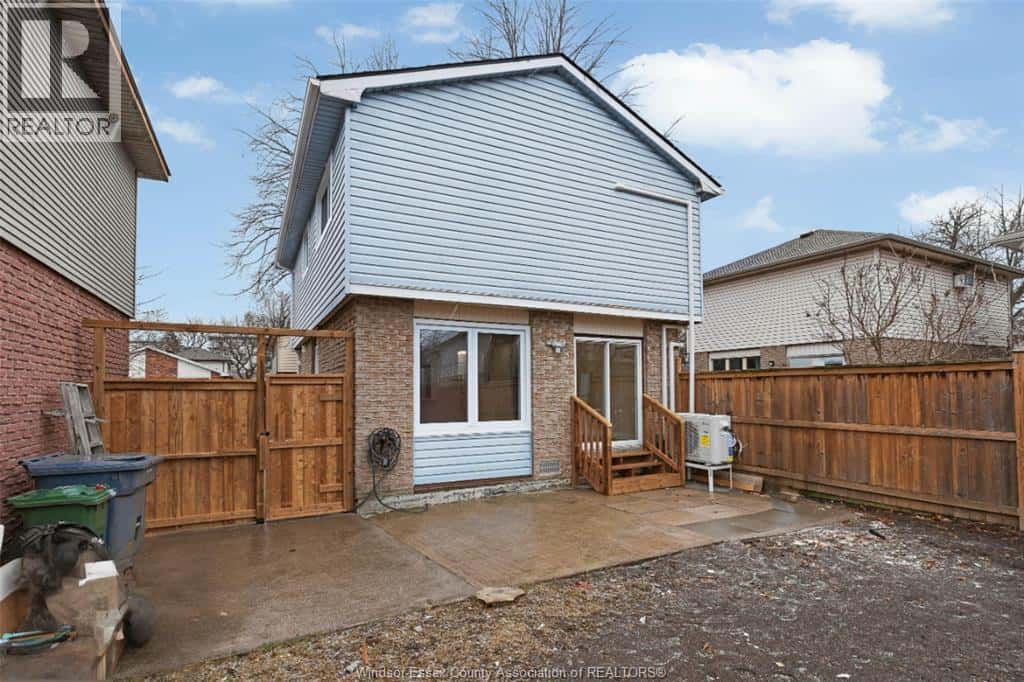 9014 COPPERFIELD COURT — Windsor, Ontario - Photo 4 of 25