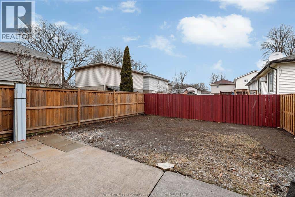 9014 COPPERFIELD COURT — Windsor, Ontario - Photo 5 of 25