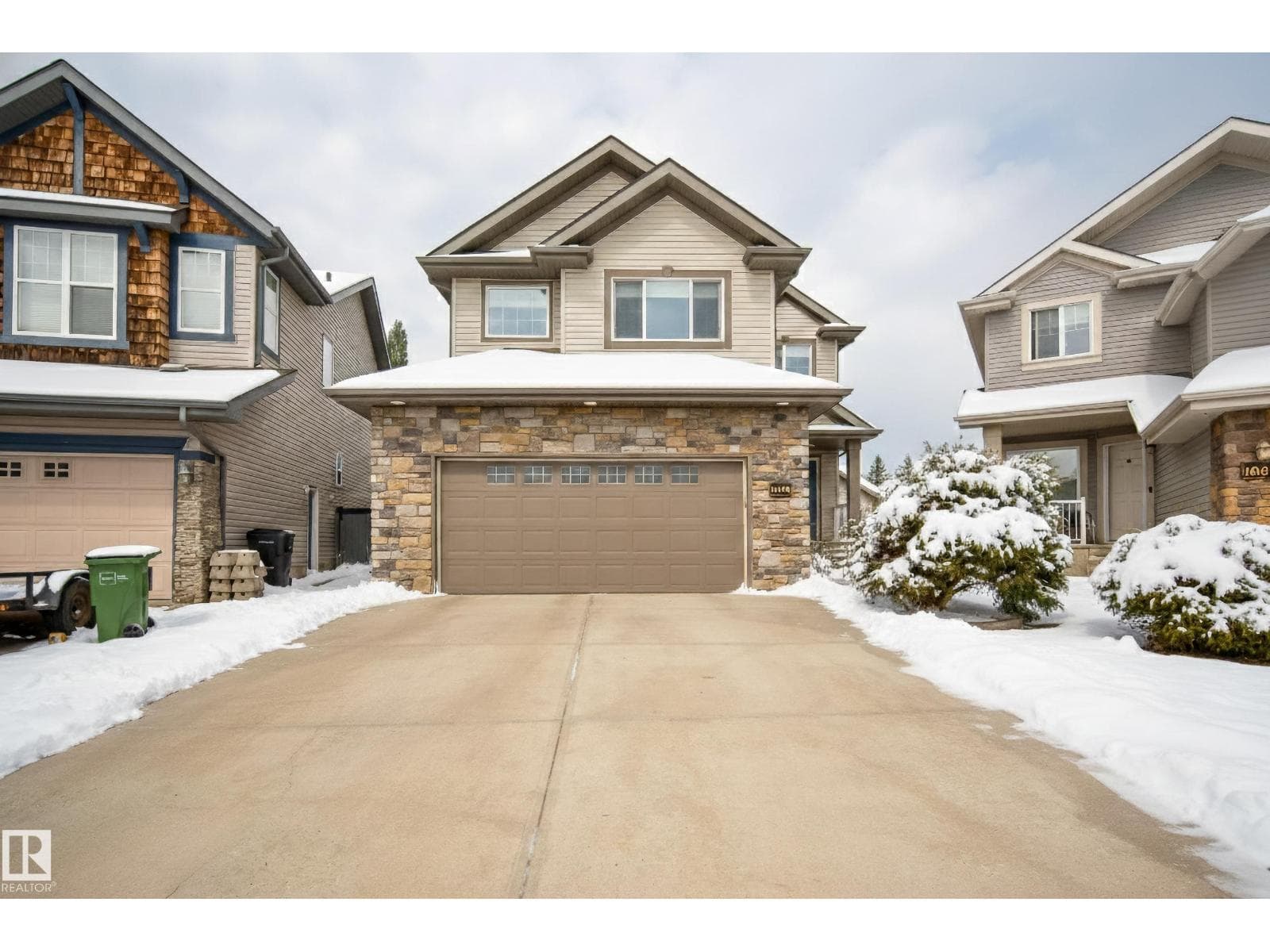 1079 MCKINNEY GR NW — Edmonton, Alberta - Main photo