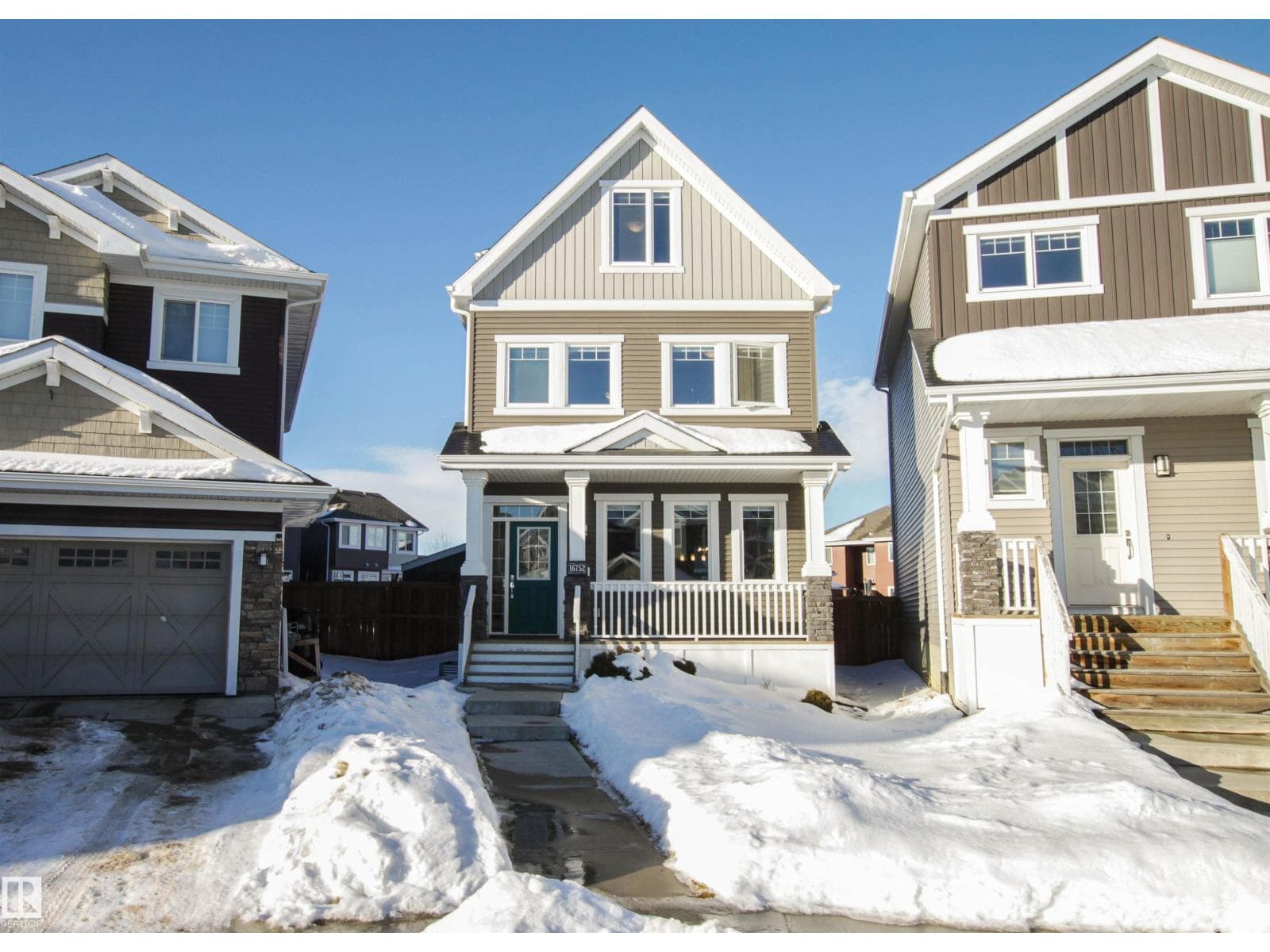 16752 15 AV SW — Edmonton, Alberta - Main photo