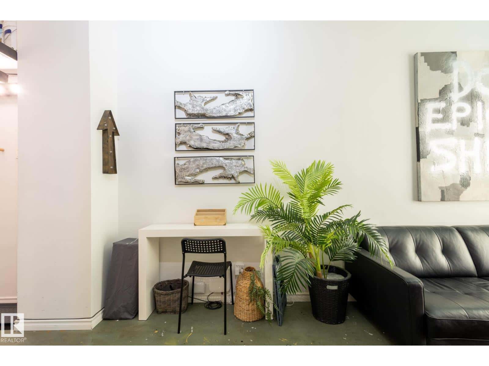 #508 10024 JASPER AV NW — Edmonton, Alberta - Photo 5 of 23