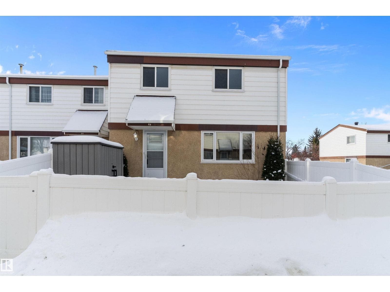 4D TWIN TC NW — Edmonton, Alberta - Main photo