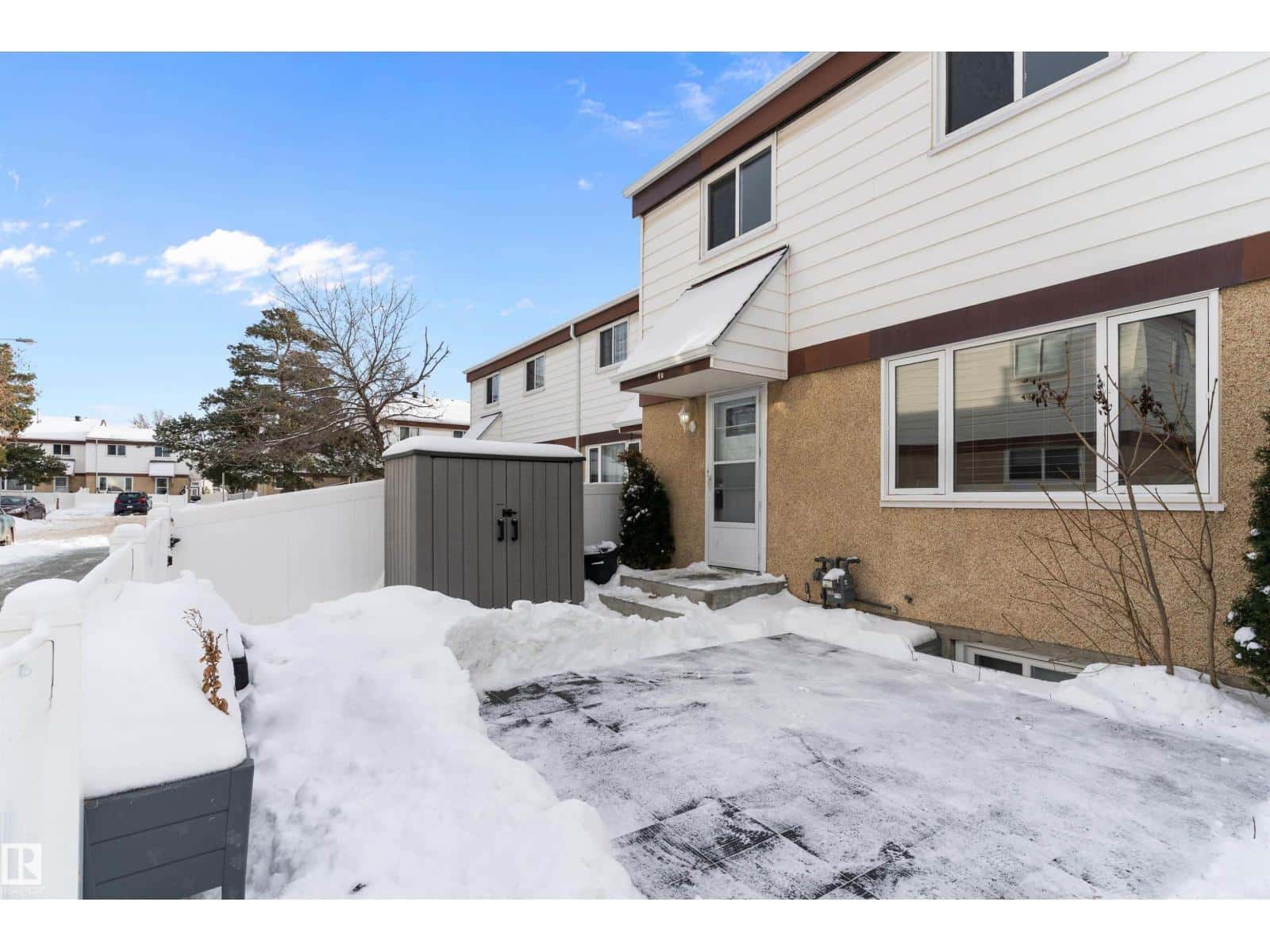 4D TWIN TC NW — Edmonton, Alberta - Photo 5 of 40