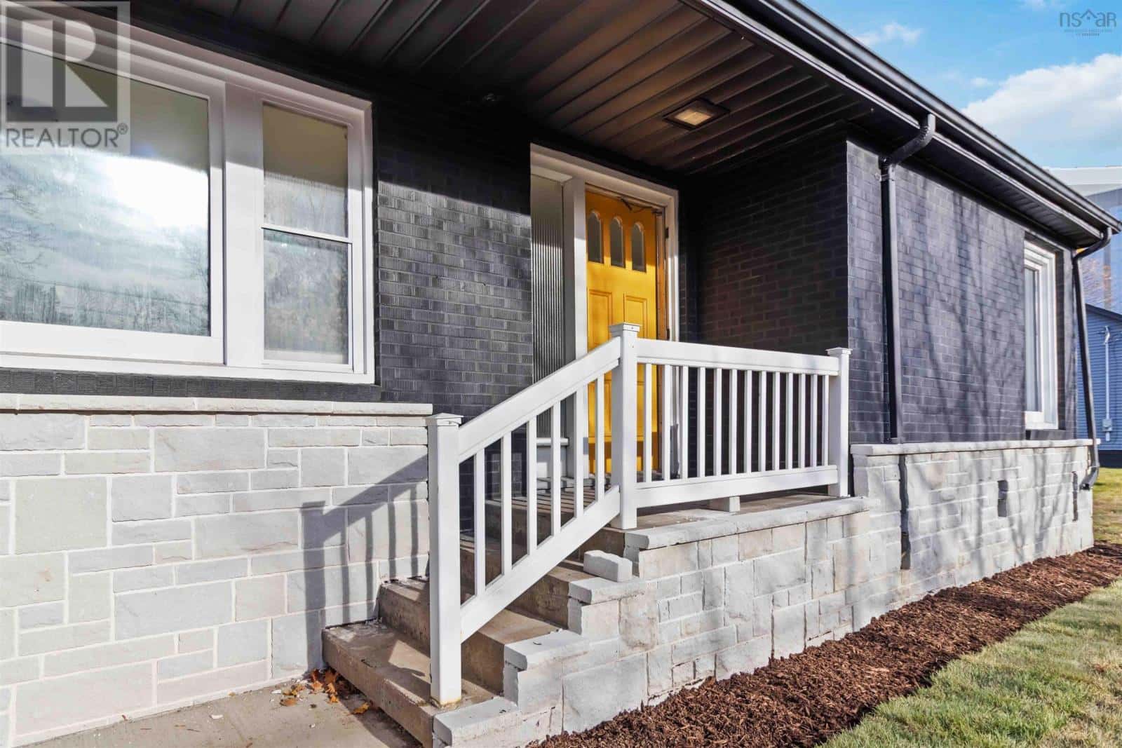 2795 Joseph Howe Drive — Halifax, Nova Scotia - Photo 3 of 49