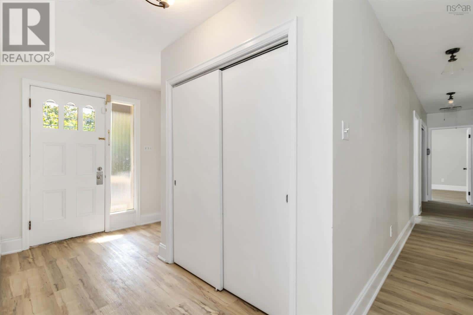 2795 Joseph Howe Drive — Halifax, Nova Scotia - Photo 5 of 49