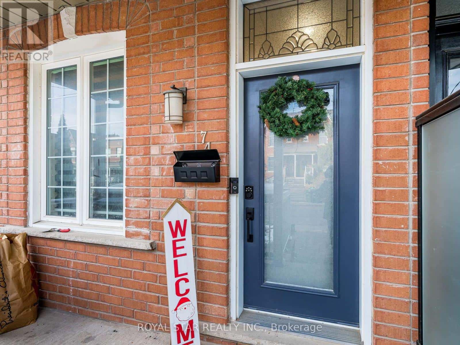 74 MONTROSE AVENUE — Toronto (Trinity-Bellwoods), Ontario - Photo 4 of 50