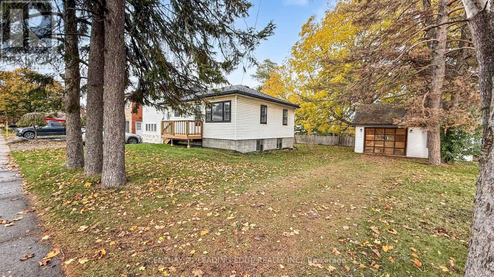 277 GIBBONS STREET — Oshawa (McLaughlin), Ontario - Photo 2 of 28