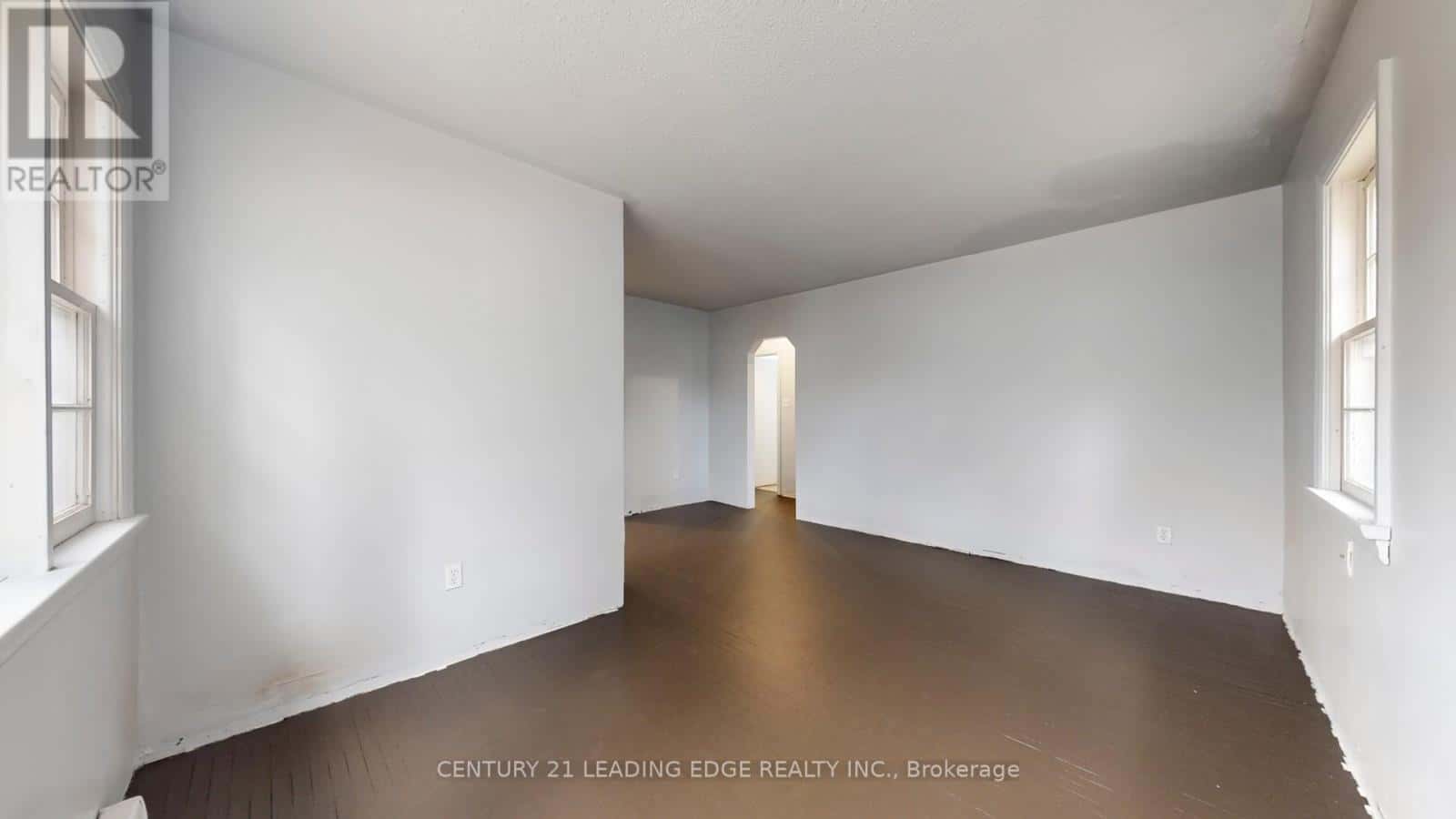 277 GIBBONS STREET — Oshawa (McLaughlin), Ontario - Photo 5 of 28