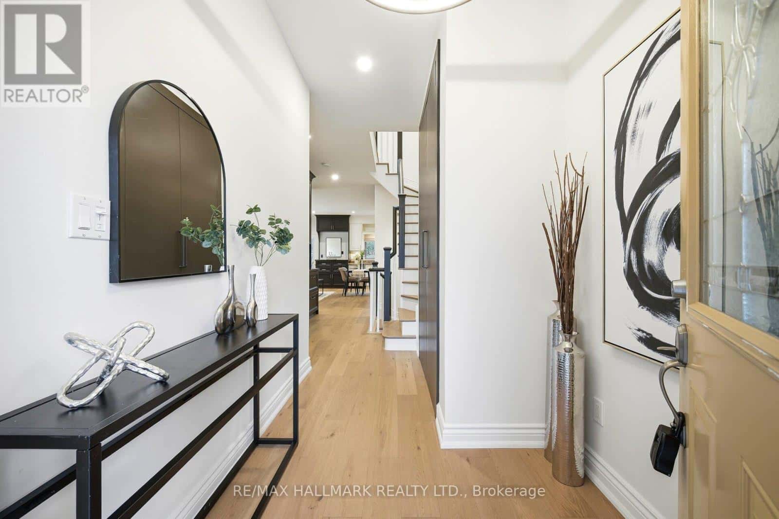 4A HOLBORNE AVENUE — Toronto (Danforth Village-East York), Ontario - Photo 2 of 41