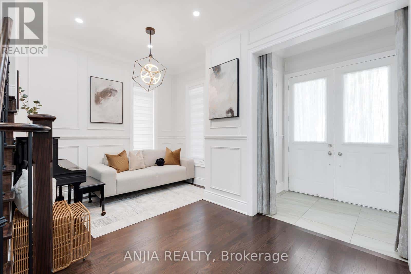 9 MARIO AVENUE — Markham (Cachet), Ontario - Photo 2 of 42