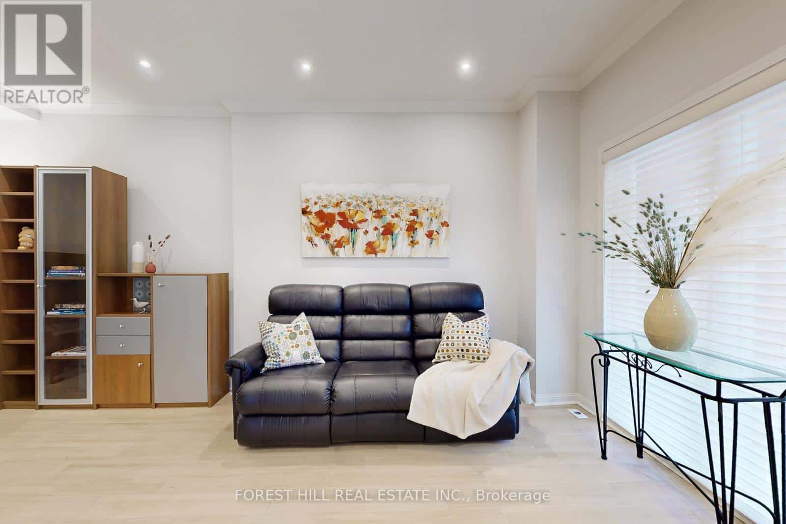 01 - 23 ST.MORITZ WAY — Markham (Unionville), Ontario - Photo 3 of 44