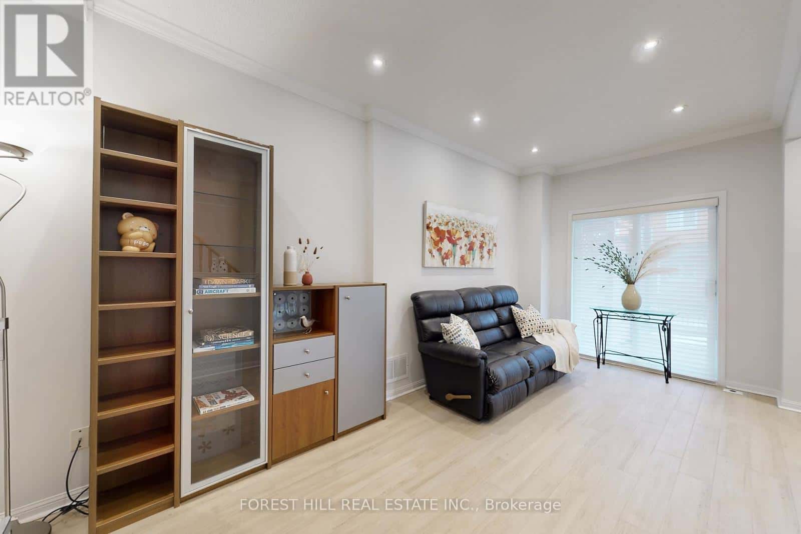 01 - 23 ST.MORITZ WAY — Markham (Unionville), Ontario - Photo 4 of 44