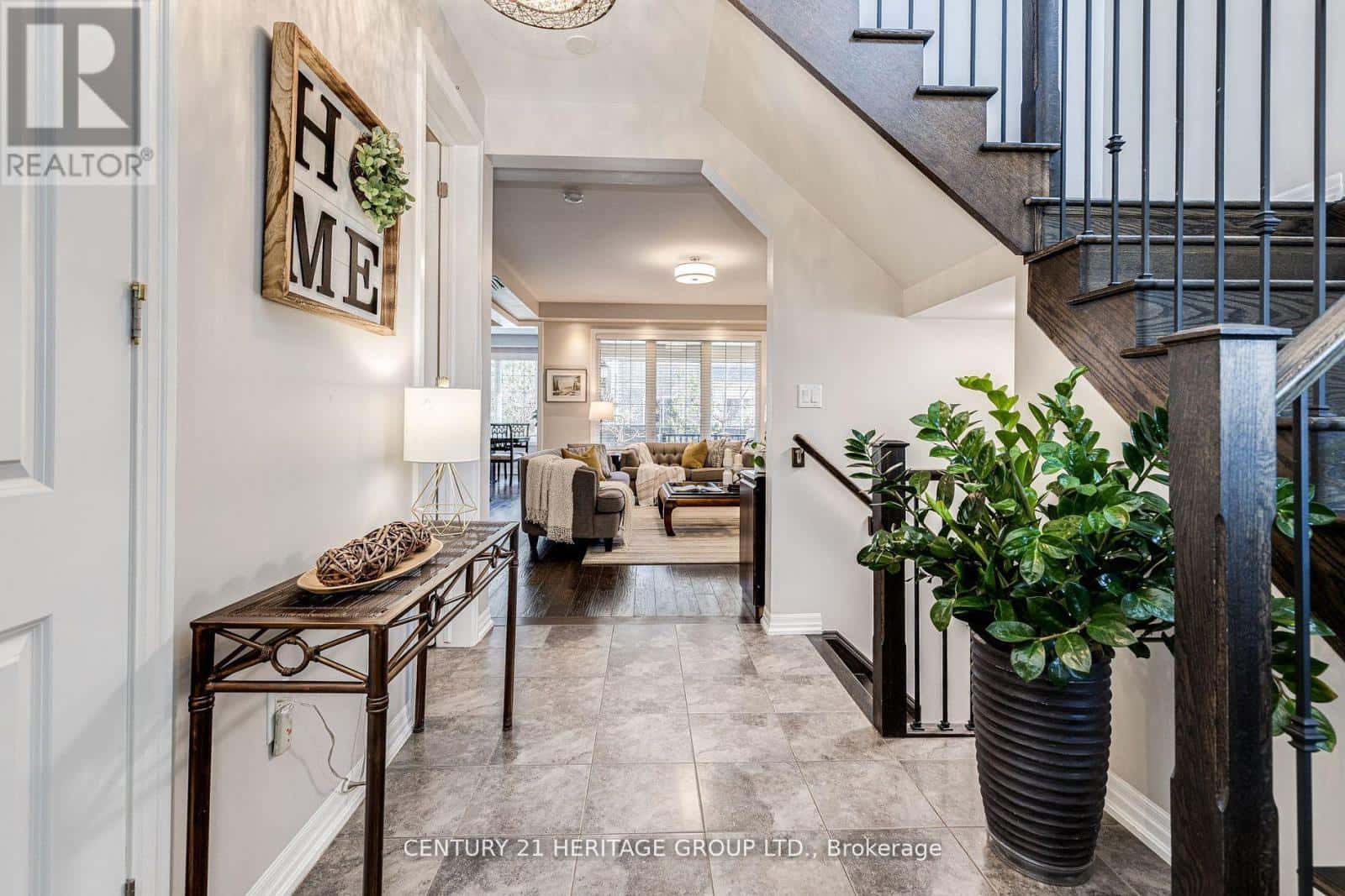 65 MASTERMAN CRESCENT — Oakville (GO Glenorchy), Ontario - Photo 4 of 39