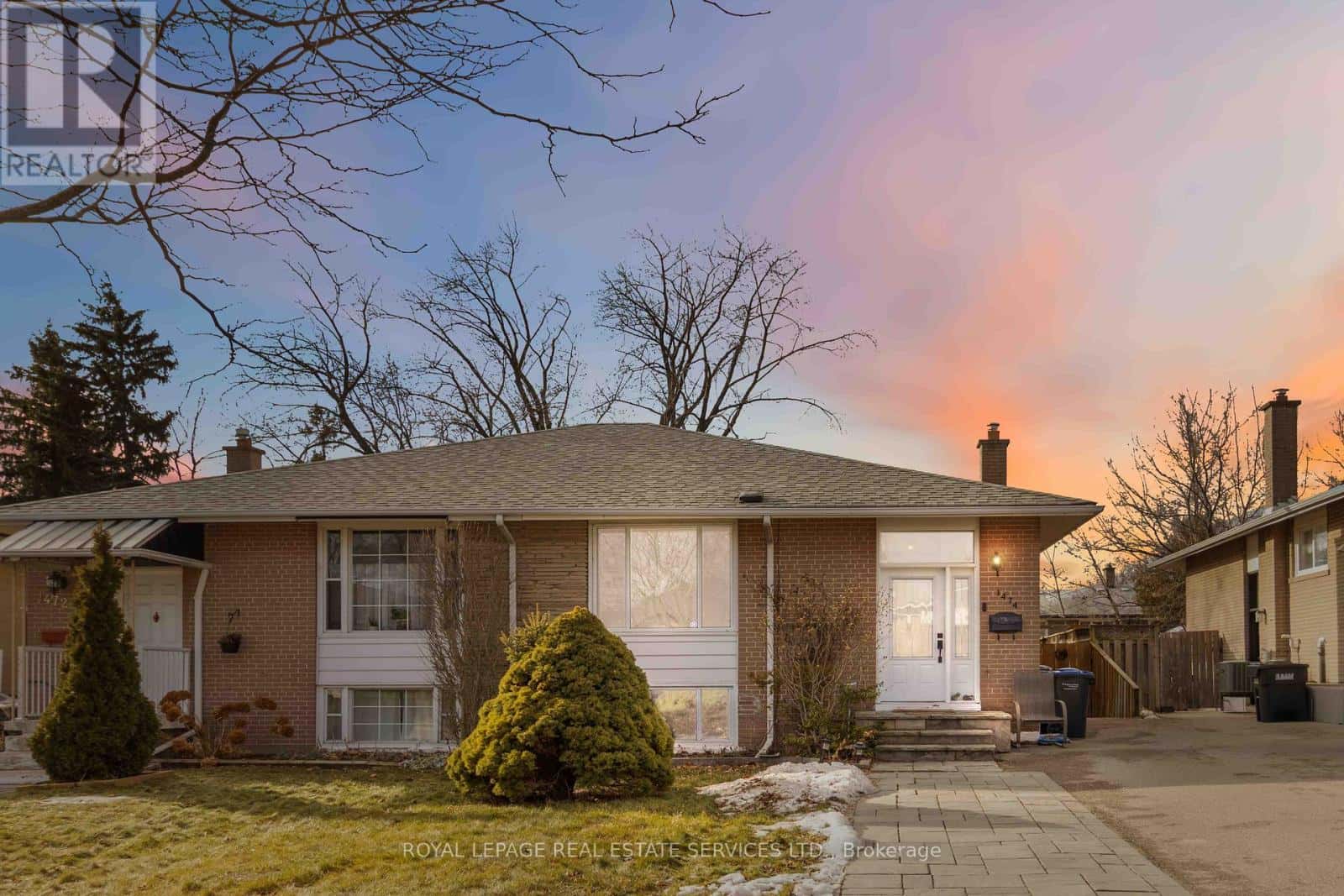 1474 SANDGATE CRESCENT — Mississauga (Clarkson), Ontario - Photo 2 of 38