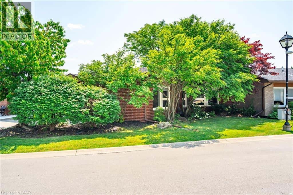 1 ARCHDEACON CLARK Trail — Hamilton, Ontario - Photo 3 of 43