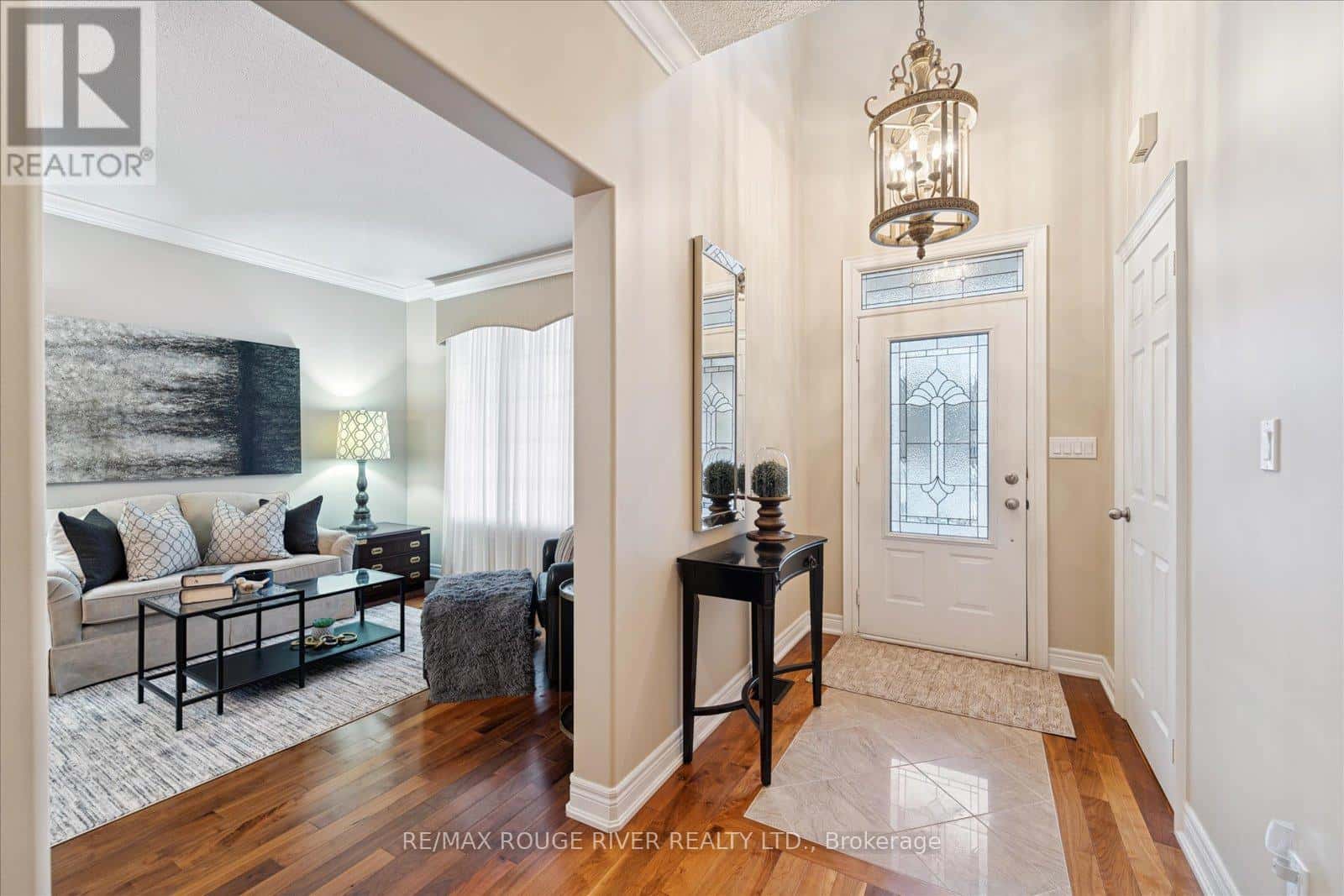 45 PEBBLEBROOK CRESCENT — Whitby (Rolling Acres), Ontario - Photo 4 of 36