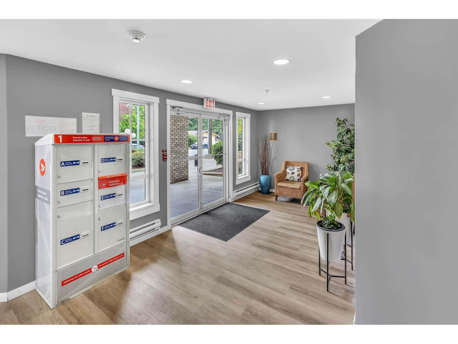 204 2435 CENTER STREET — Abbotsford, British Columbia - Photo 4 of 34