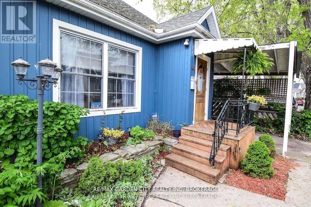 76 BEECH STREET — St. Catharines (Downtown), Ontario - Photo 4 of 40