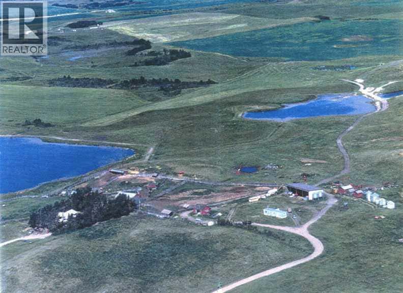 272065 Lochend Road — Rural Rocky View County, Alberta - Photo 2 of 30