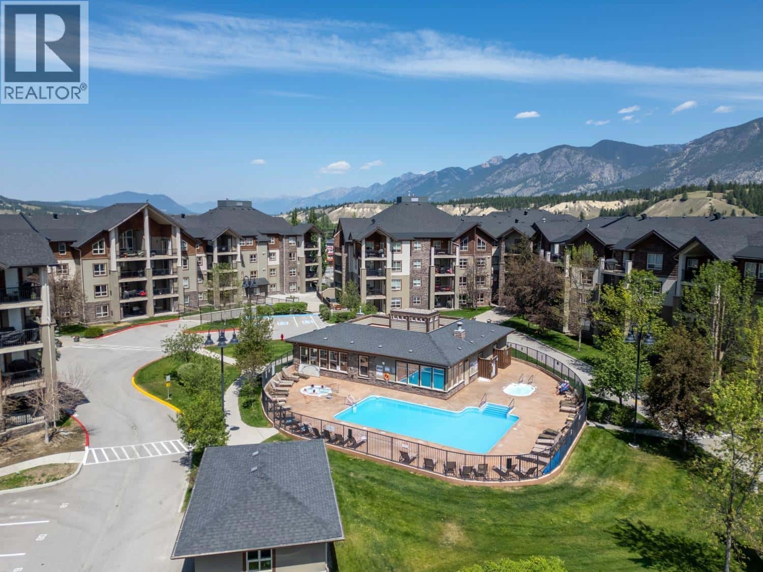205 Third Avenue Unit# 2102 — Invermere, British Columbia - Photo 4 of 22