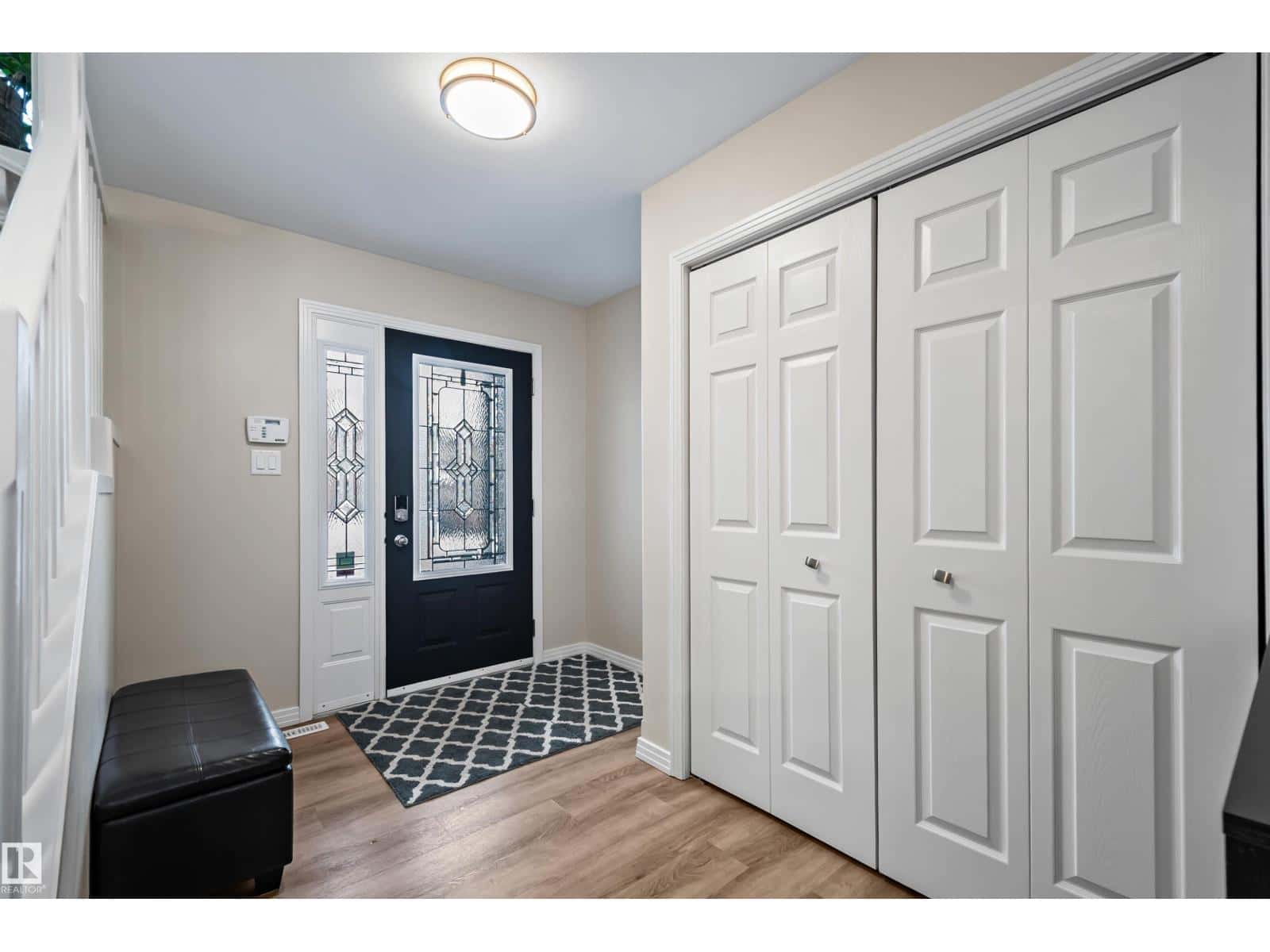 2349 HAGEN LINK NW NW — Edmonton, Alberta - Photo 3 of 57