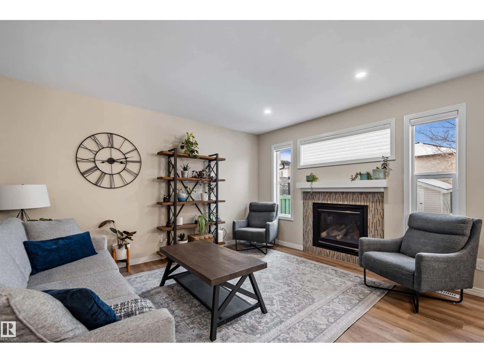 2349 HAGEN LINK NW NW — Edmonton, Alberta - Photo 5 of 57