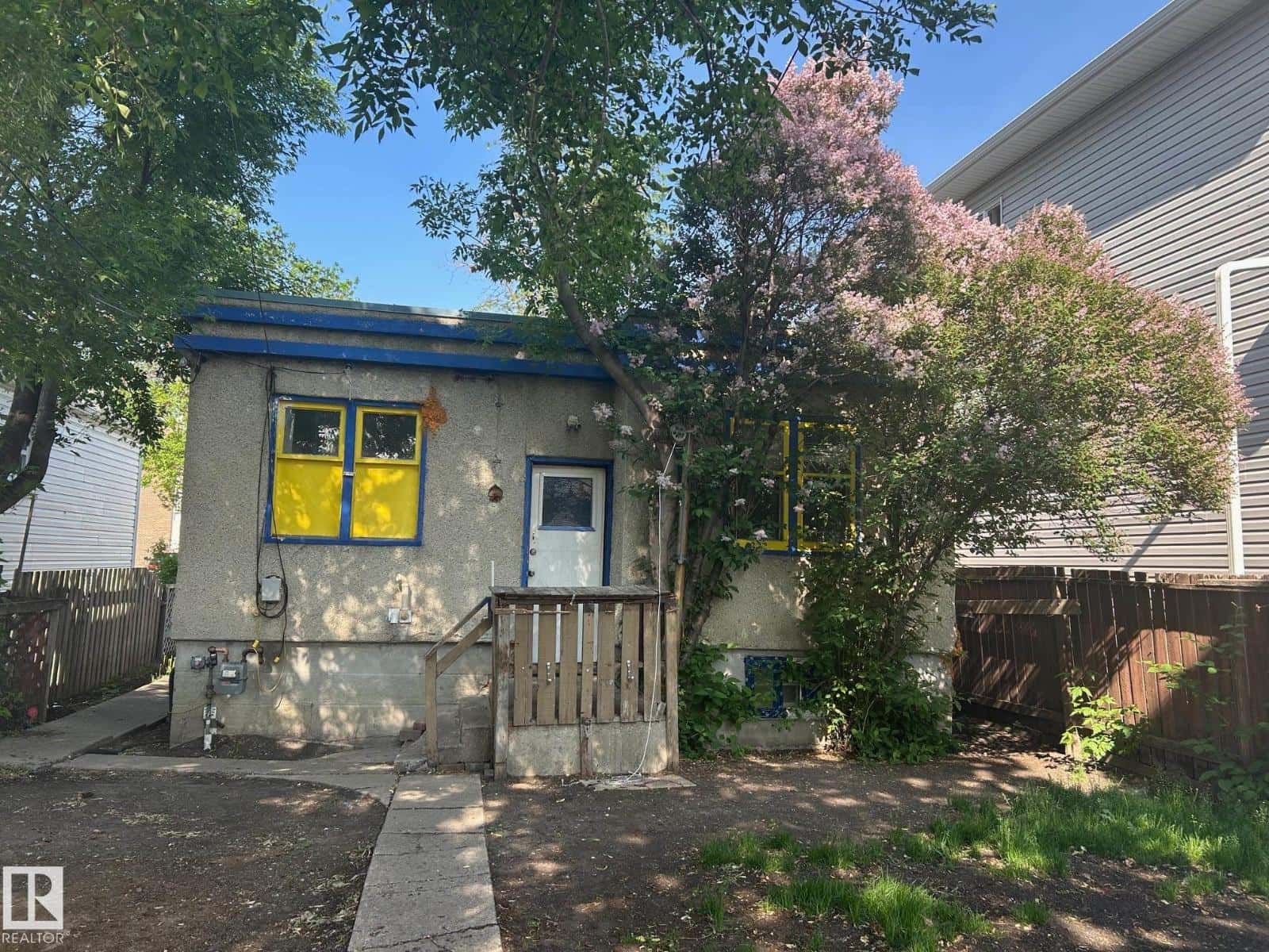 Property - Photo 4 of 4