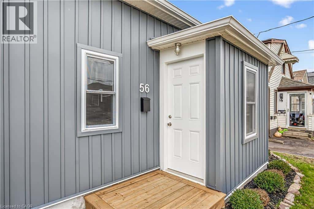 56 DIVISION Street — St. Catharines, Ontario - Photo 4 of 32