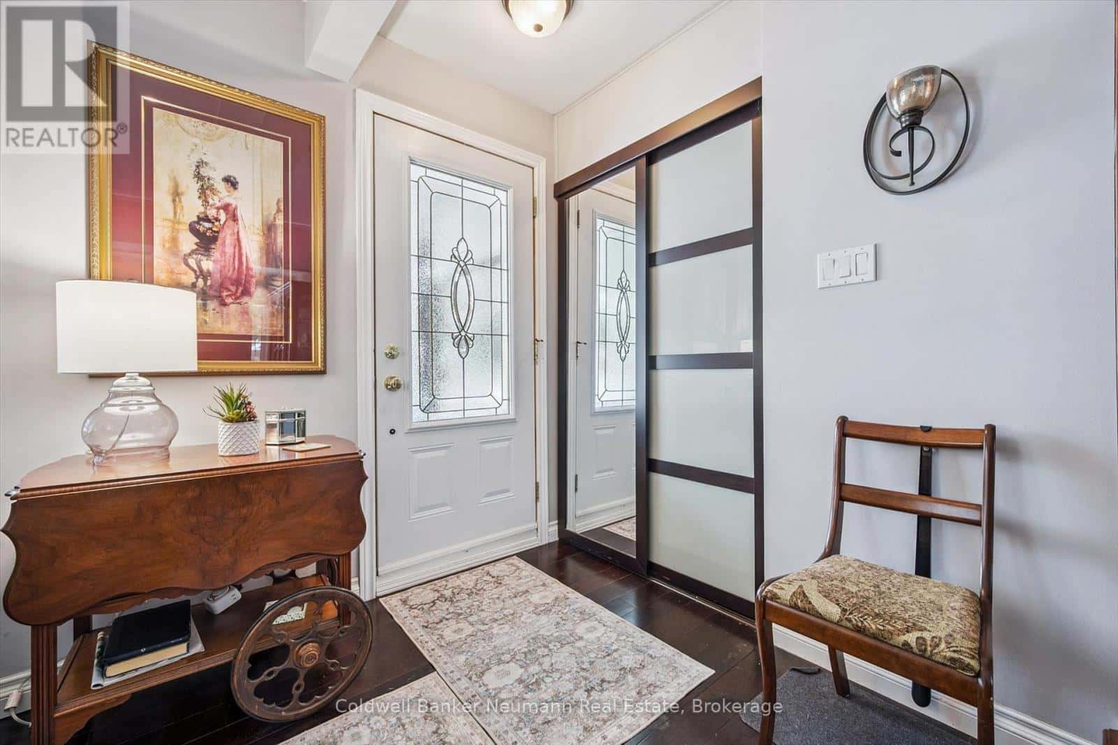 212 WAVERLEY DRIVE — Guelph (Riverside Park), Ontario - Photo 4 of 28