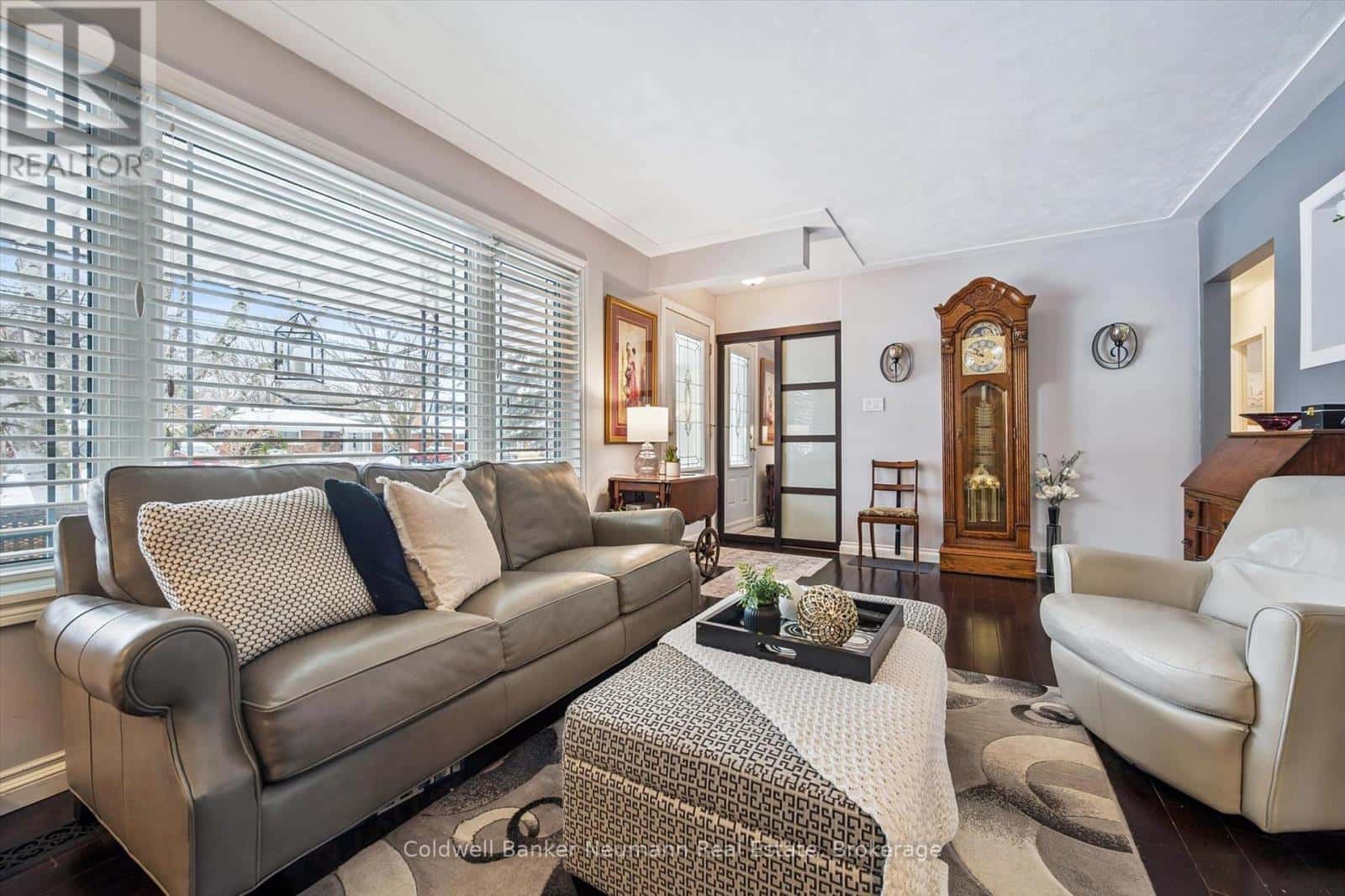 212 WAVERLEY DRIVE — Guelph (Riverside Park), Ontario - Photo 5 of 28