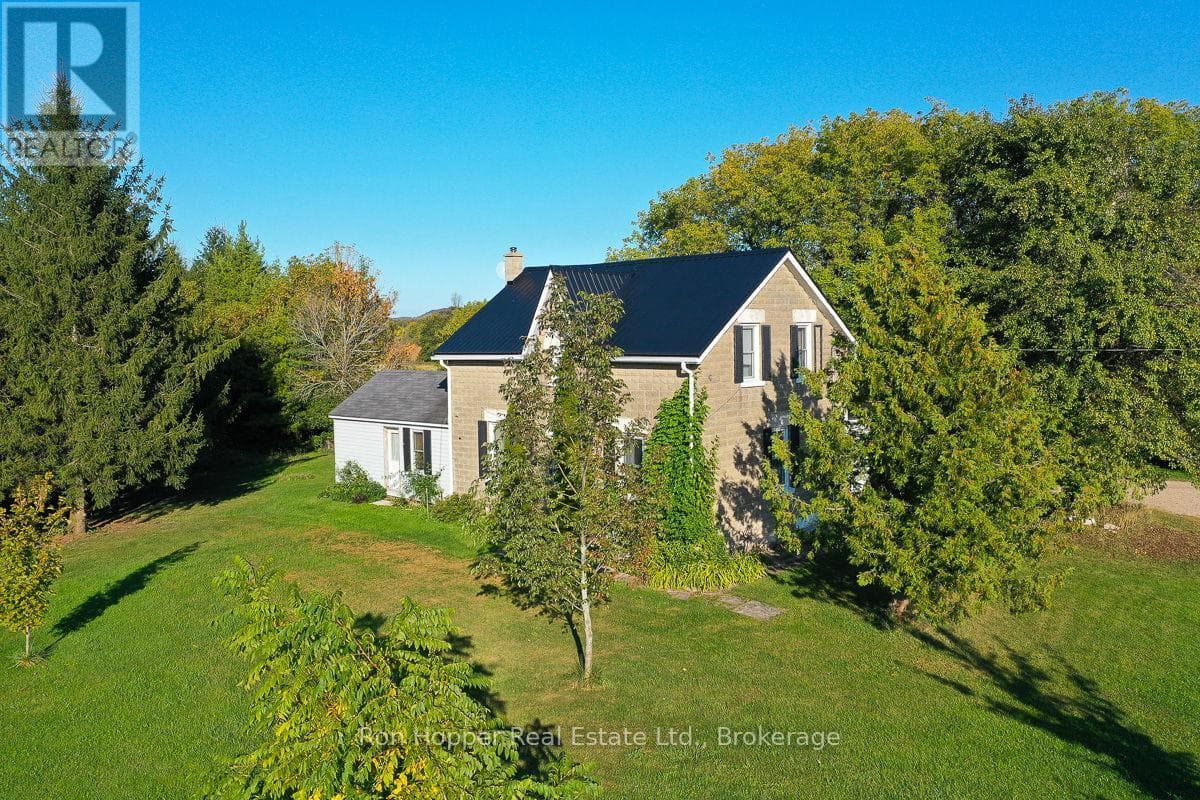 439567 SYDENHAM-LAKESHORE DRIVE — Meaford, Ontario - Main photo