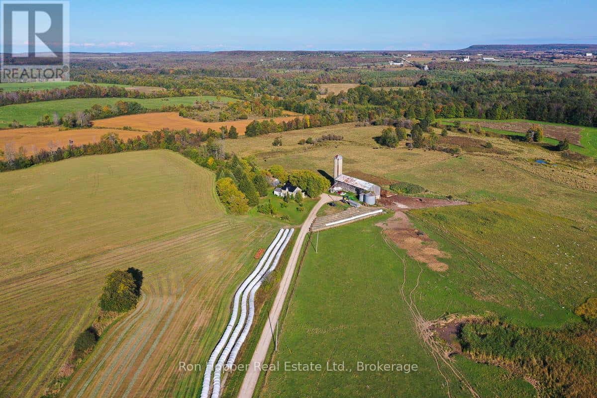 439567 SYDENHAM-LAKESHORE DRIVE — Meaford, Ontario - Photo 3 of 24