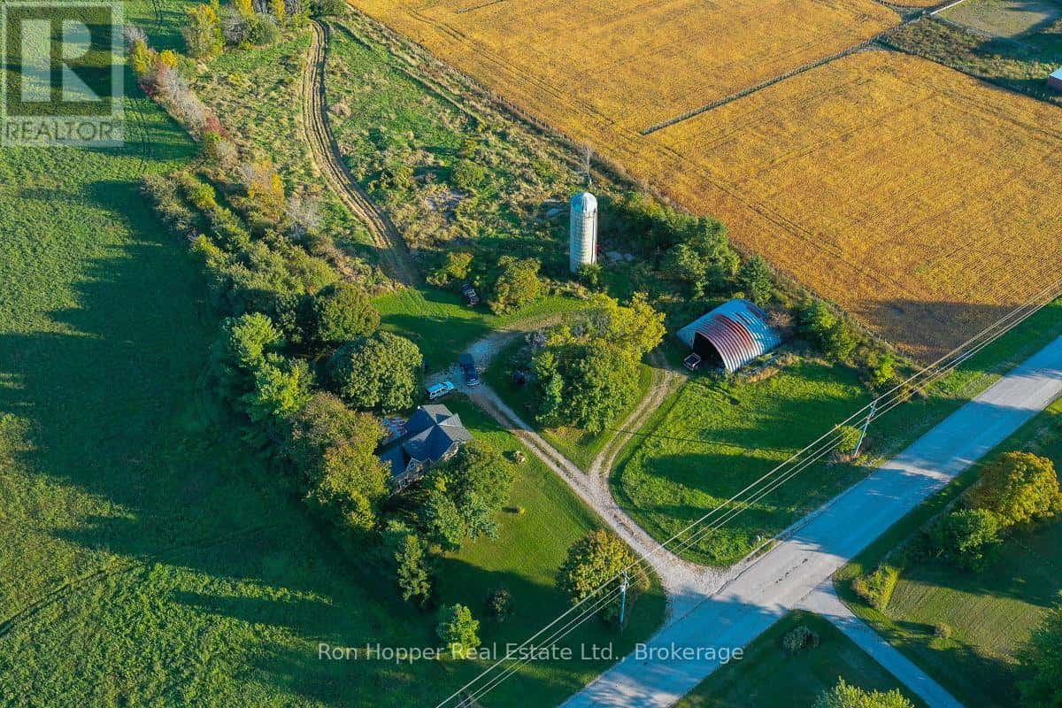 439629 SYDENHAM-LAKESHORE DRIVE — Meaford, Ontario - Photo 4 of 18