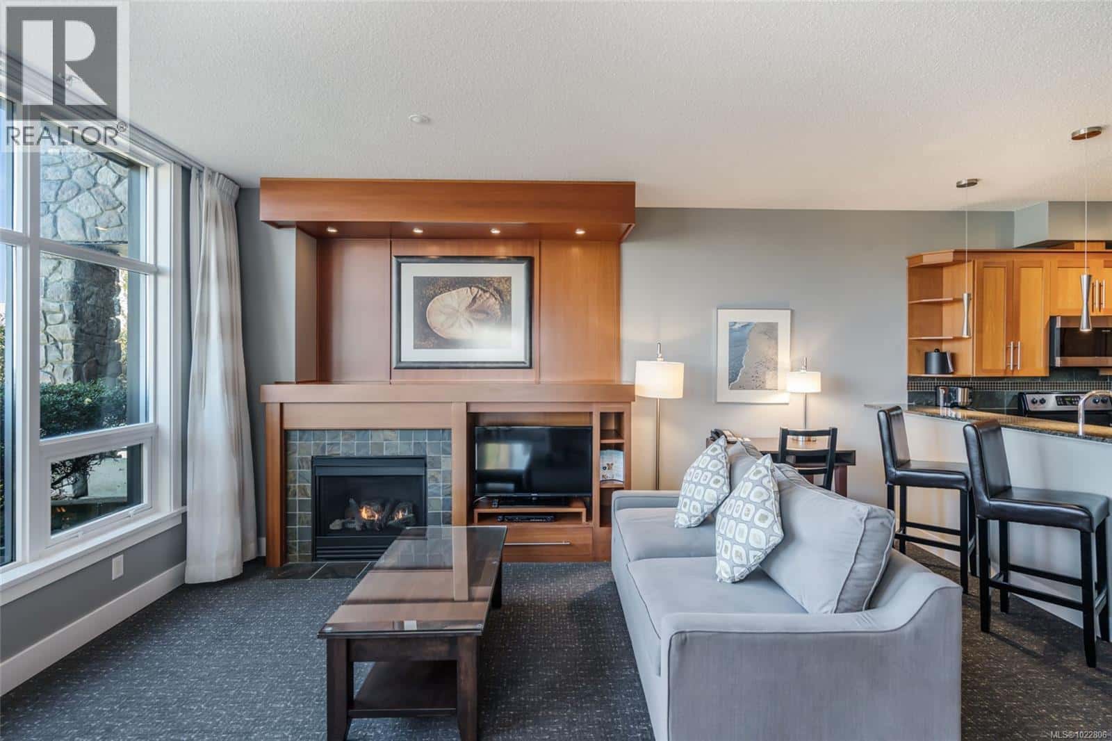 108D 181 Beachside Dr — Parksville, British Columbia - Photo 3 of 27