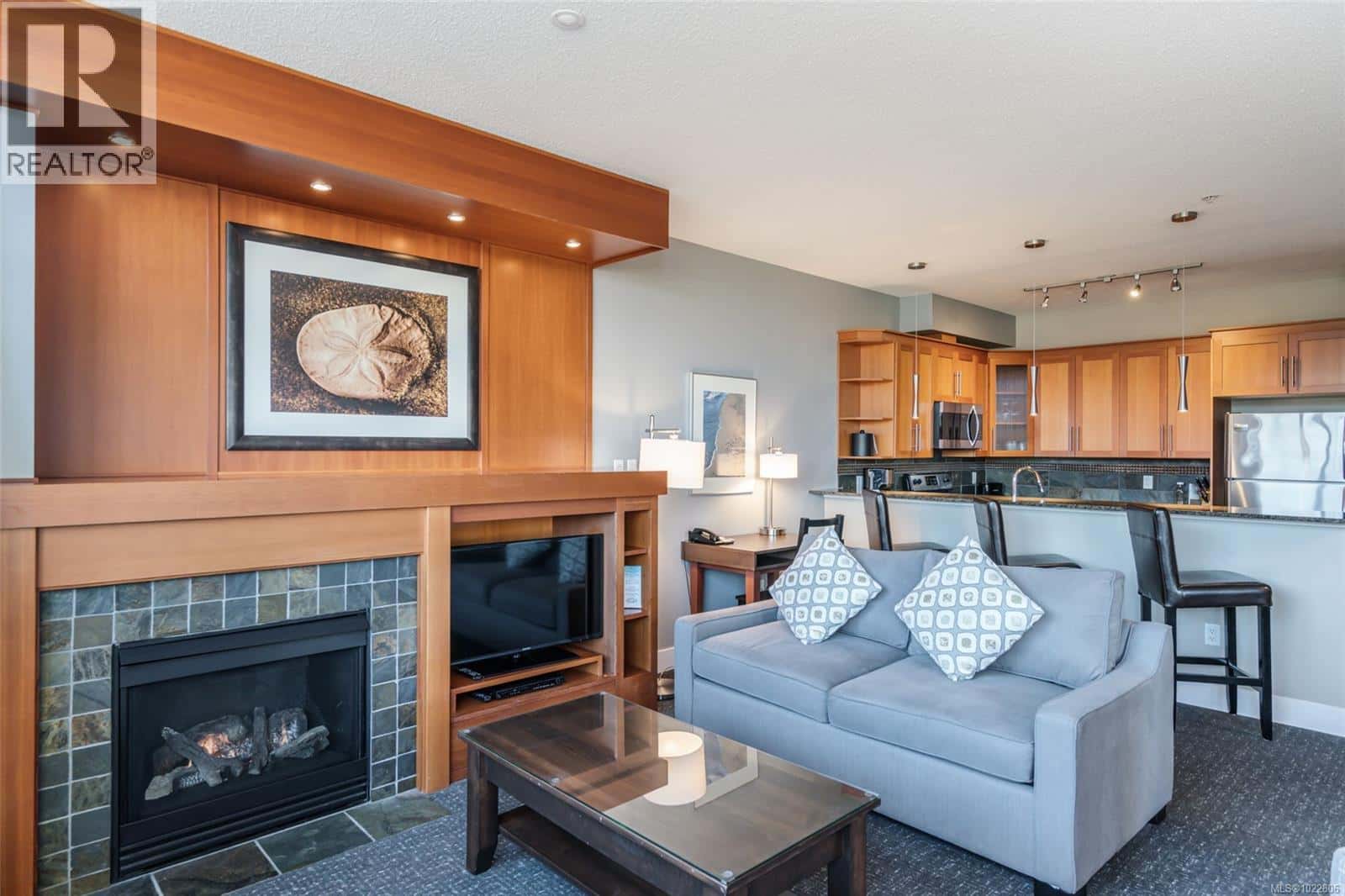 108D 181 Beachside Dr — Parksville, British Columbia - Photo 5 of 27