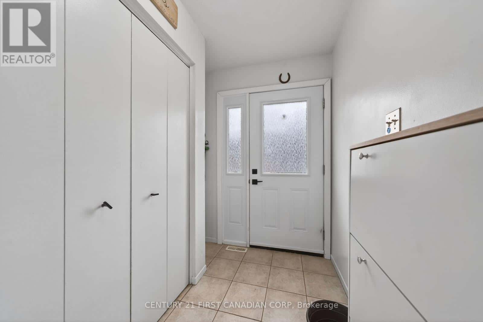 190 ENSIGN DRIVE — London South (South O), Ontario - Photo 3 of 40